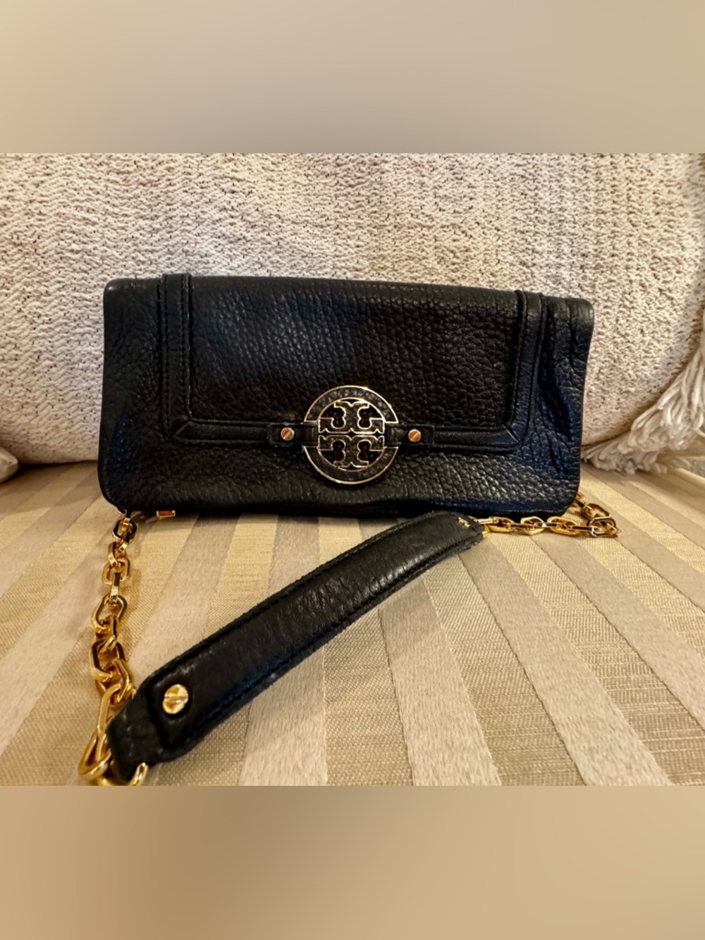 Vintage Tory Burch Black Pebbled Leather Chain-Trim Clutch with Gold Logo
